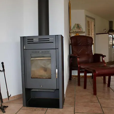 Familienfreundliches-ferienhaus-mit-whirlpool-sauna-und-ofen Nyaraló *