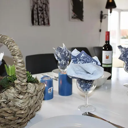 Feriehus Familienfreundliches-ferienhaus-mit-whirlpool-sauna-und-ofen *