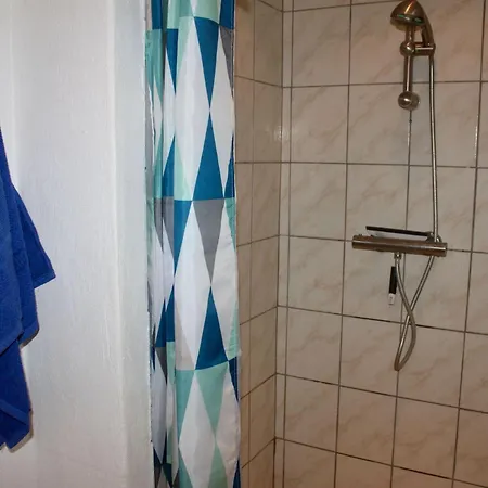Familienfreundliches-ferienhaus-mit-whirlpool-sauna-und-ofen