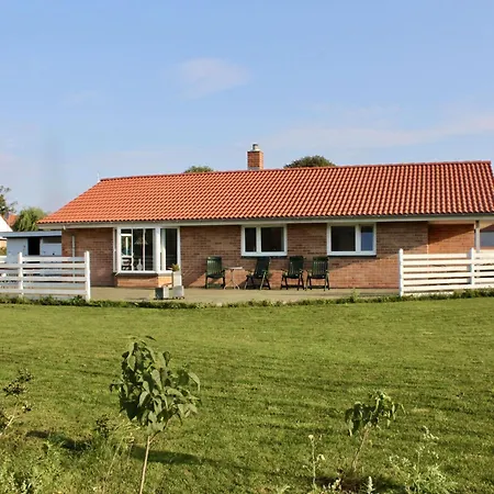 Familienfreundliches-ferienhaus-mit-whirlpool-sauna-und-ofen