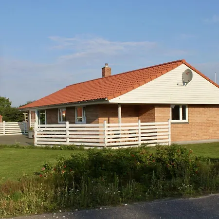 Nyaraló Familienfreundliches-ferienhaus-mit-whirlpool-sauna-und-ofen